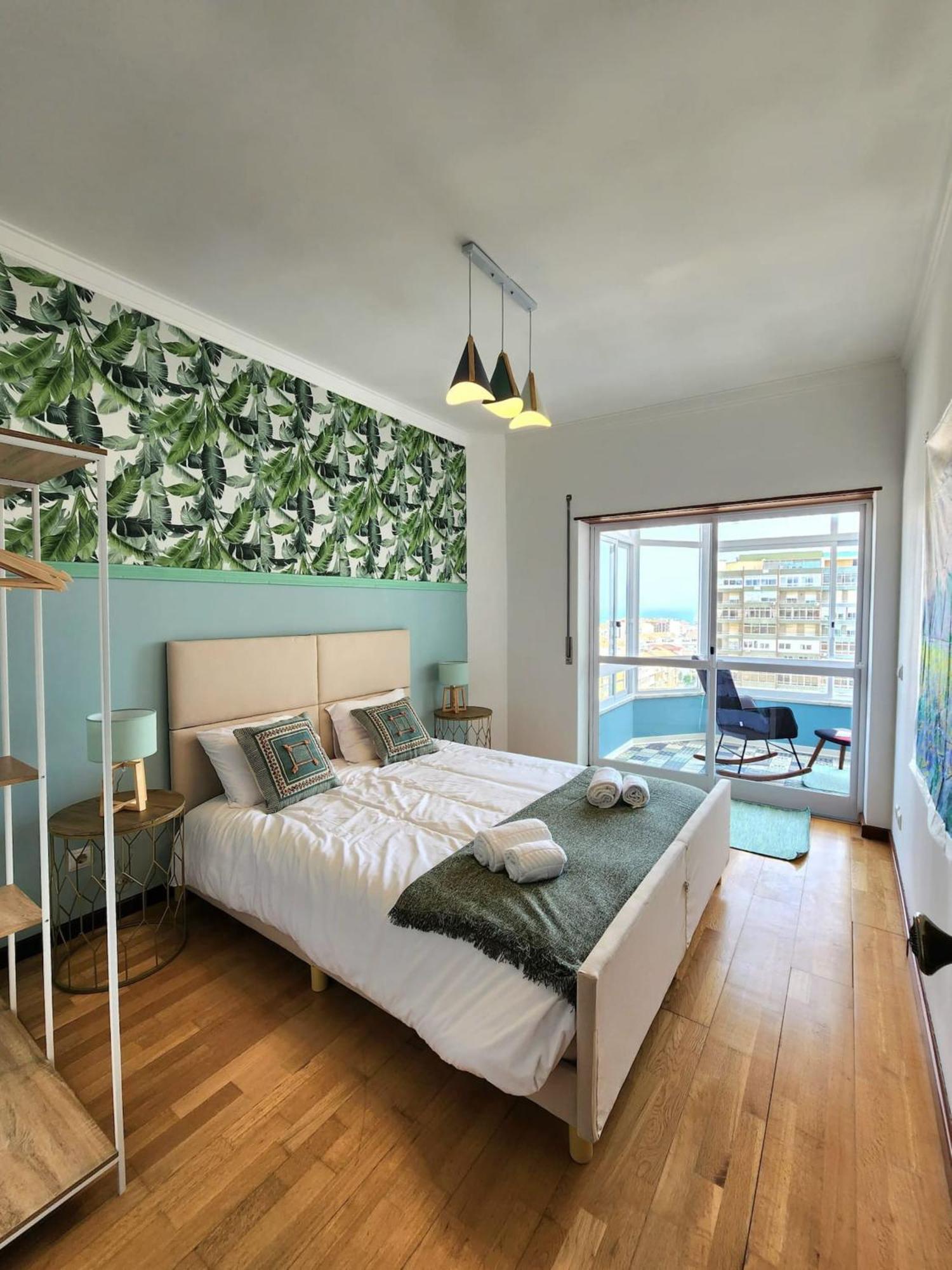 Cozy Apartment In Central Almada W Swing Chairs Exteriör bild