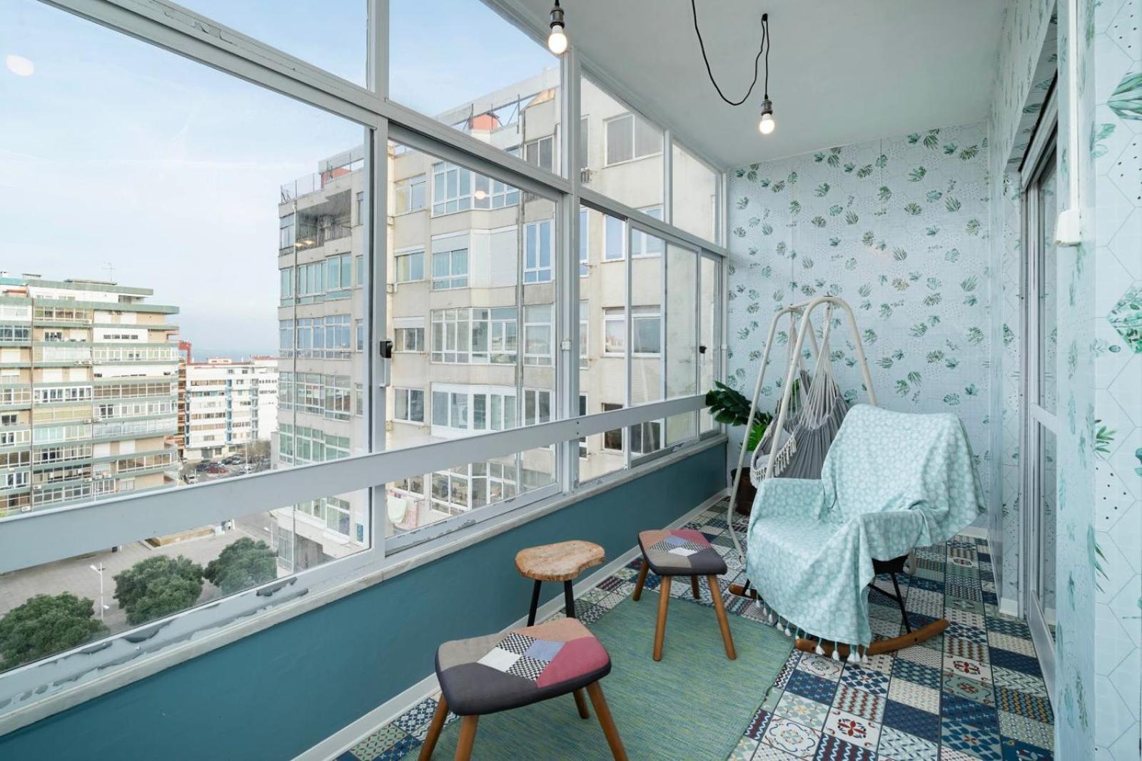 Cozy Apartment In Central Almada W Swing Chairs Exteriör bild